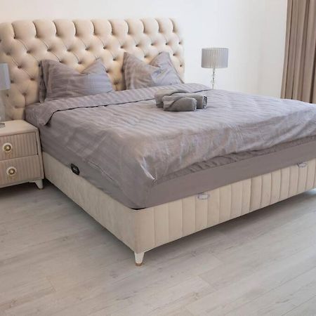 Luxury 2 Bedroom Apartment Βουκουρέστι Εξωτερικό φωτογραφία
