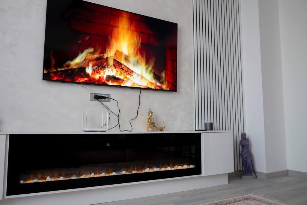 Luxury 2 Bedroom Apartment Βουκουρέστι Εξωτερικό φωτογραφία